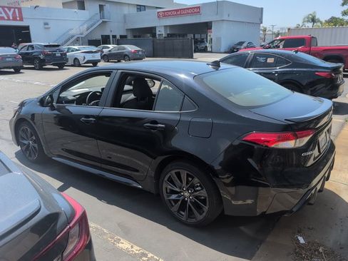 Certified 2024 Toyota Corolla SE w/ SE Package FWD image 6