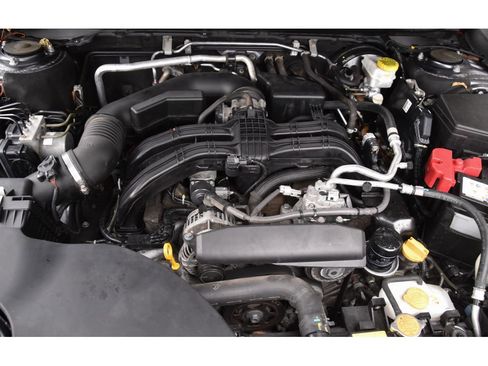 Used 2022 Subaru Outback Touring w/ Popular Package #2 image 27