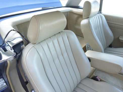 Used 1989 Mercedes-Benz 560 SL image 10