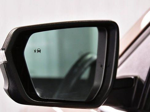 Used 2019 Chevrolet Equinox LT image 13