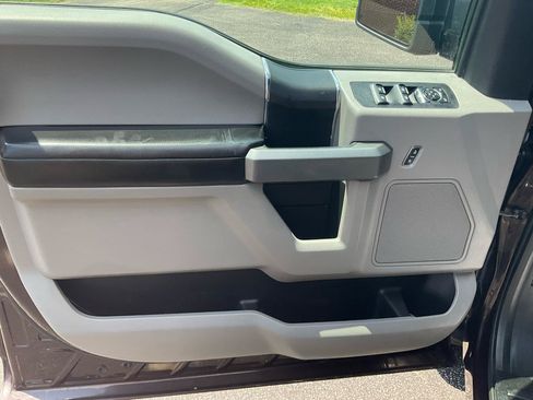 Used 2018 Ford F150 XLT w/ Trailer Tow Package AWD/4WD image 29