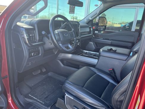 Used 2023 Ford F250 Lariat w/ Lariat Ultimate Package image 7