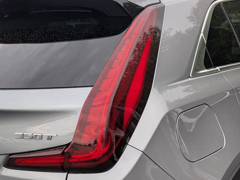Used 2024 Cadillac XT4 Luxury w/ Cold Weather Package AWD/4WD image 12