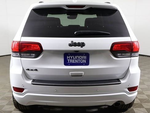 Used 2021 Jeep Grand Cherokee Limited w/ Quick Order Package 2GK 80th image 12