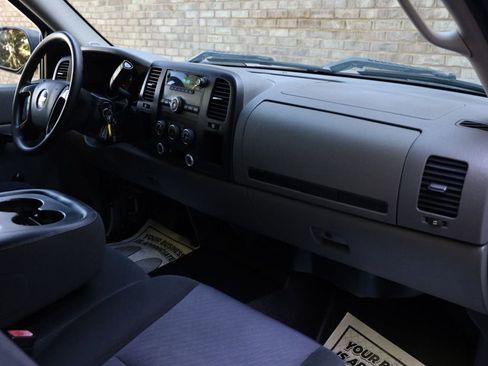 Used 2011 Chevrolet Silverado 1500 W/T image 23