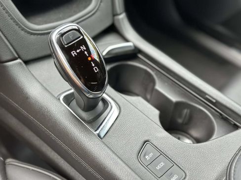 Used 2019 Cadillac XT5 Platinum AWD/4WD image 36