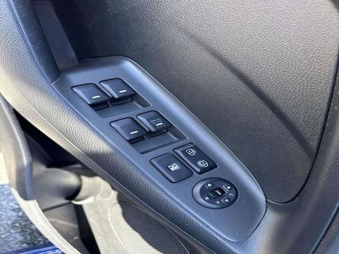 Used 2018 Kia Forte LX w/ LX Rear Camera Package image 18