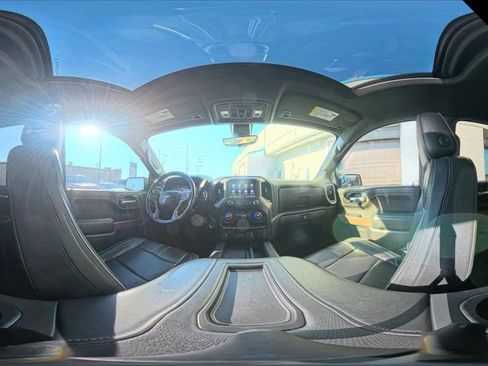 Used 2020 Chevrolet Silverado 1500 High Country image 36