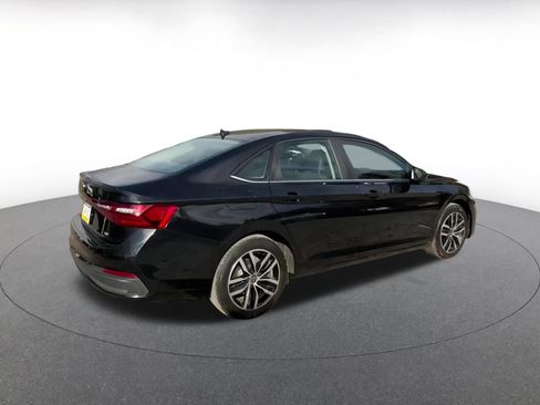 Used 2025 Volkswagen Jetta SE image 15