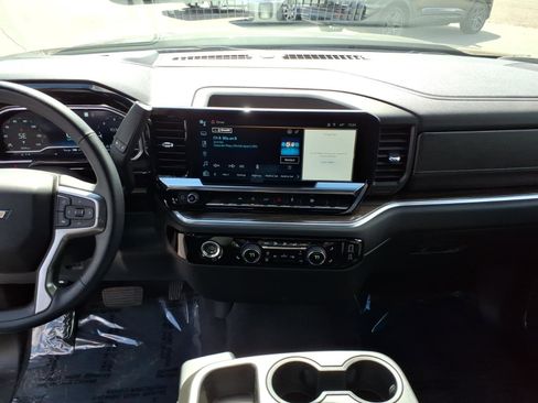Used 2023 Chevrolet Silverado 1500 LT AWD/4WD image 13