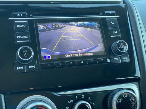 Used 2017 Honda Fit LX image 34