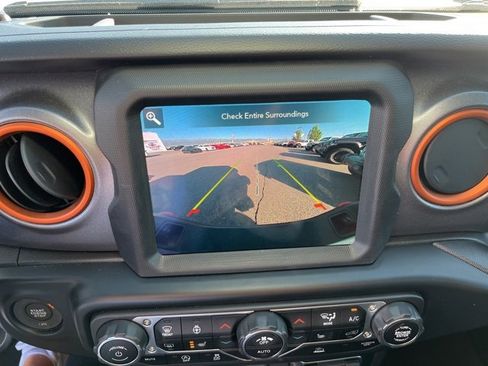 Used 2023 Jeep Gladiator Mojave w/ Cold Weather Group image 20