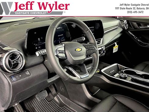 New 2026 Chevrolet Equinox LT w/ Convenience Package II FWD image 38