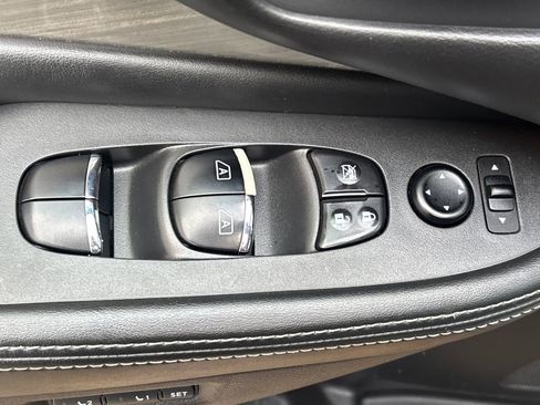 Used 2017 Nissan Murano Platinum w/ Platinum Technology Package image 7