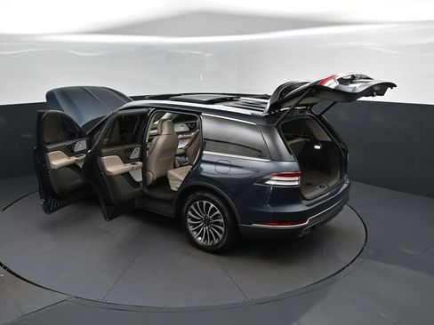 Used 2022 Lincoln Aviator Reserve w/ Equipment Group 201A RWD image 48