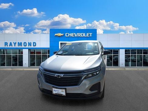 Used 2024 Chevrolet Equinox LS w/ LS Convenience Package AWD/4WD image 7