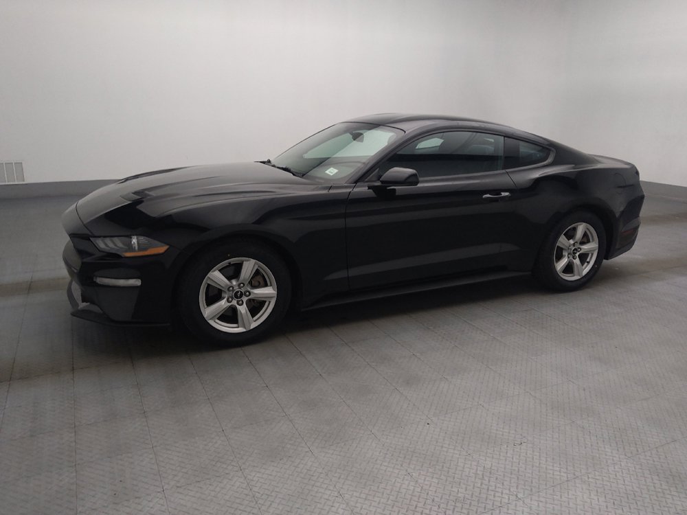 Used 2018 Ford Mustang Coupe RWD image 2