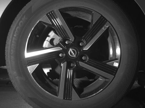 Used 2025 Nissan Sentra SV image 15