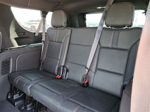 Used 2021 Chevrolet Suburban RST w/ Luxury Package image 14