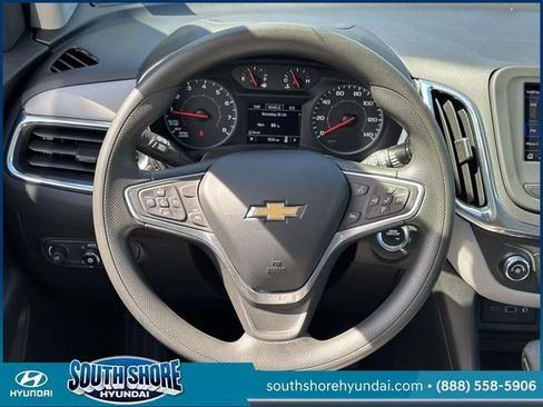 Used 2023 Chevrolet Equinox LS AWD/4WD image 16