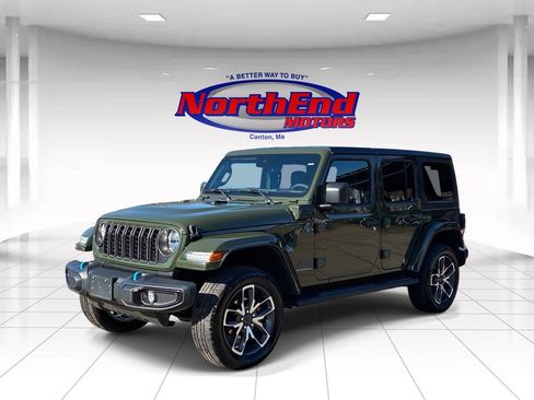 Used 2024 Jeep Wrangler Unlimited w/ Convenience Group image 3