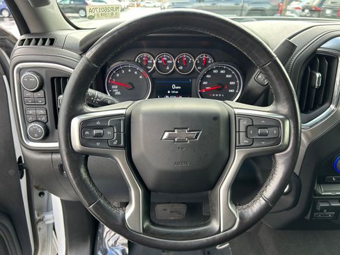 Used 2022 Chevrolet Silverado 1500 RST image 12