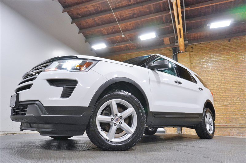 Used 2018 Ford Explorer 4WD image 3