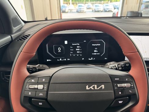 New 2026 Kia Sportage SX image 17