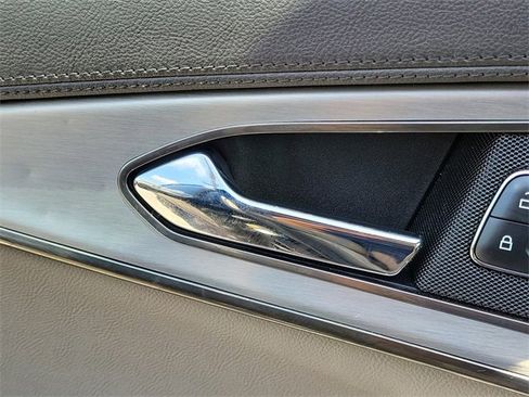 Used 2018 Lincoln MKX Premiere image 27