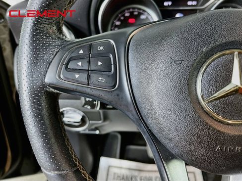 Used 2020 Mercedes-Benz GLA 250 w/ Premium Package image 15
