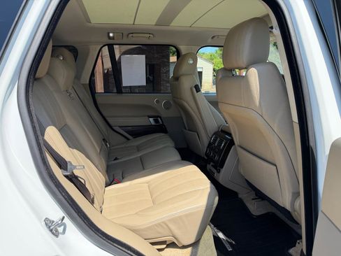 Used 2016 Land Rover Range Rover HSE AWD/4WD image 11