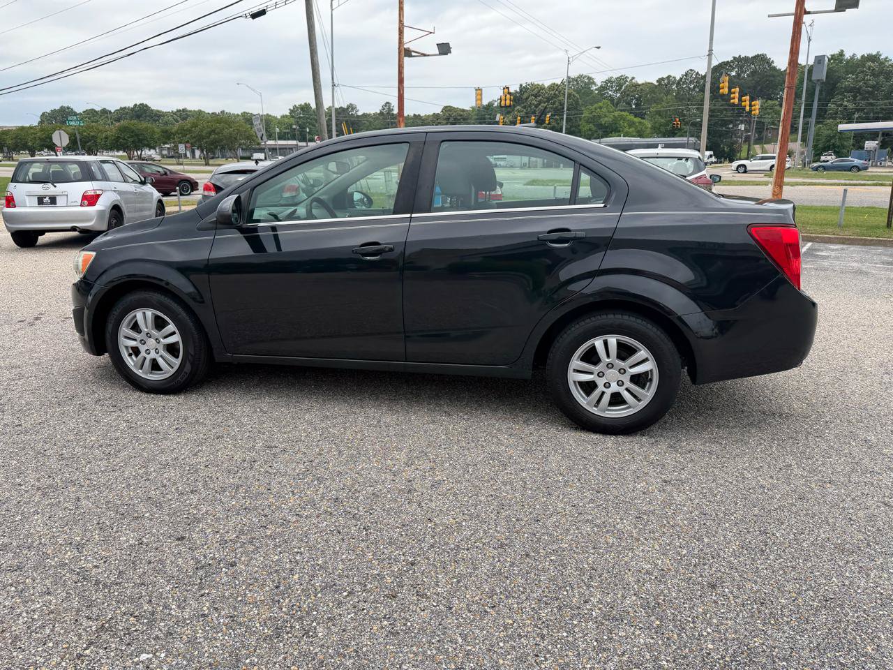 Used 2014 Chevrolet Sonic LT FWD image 22