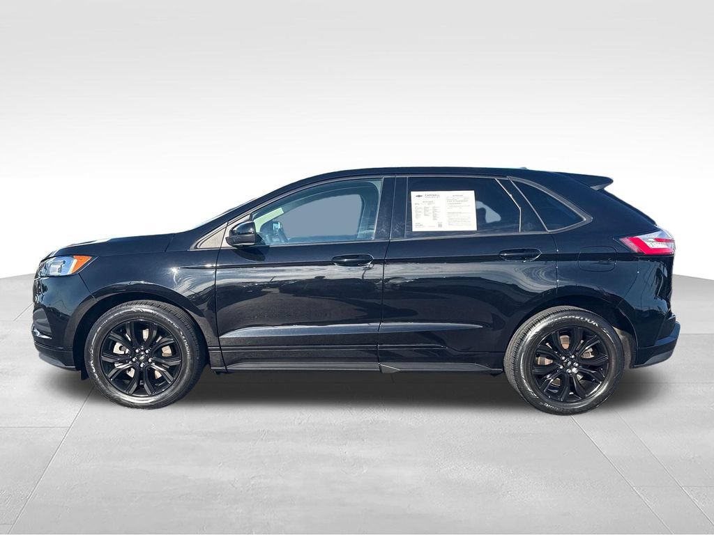Used 2023 Ford Edge SE w/ Black Appearance Package AWD/4WD image 2