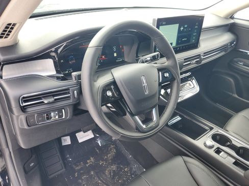 New 2026 Lincoln Corsair Premiere image 13