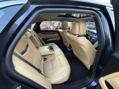 Used 2013 Cadillac XTS Premium image 13