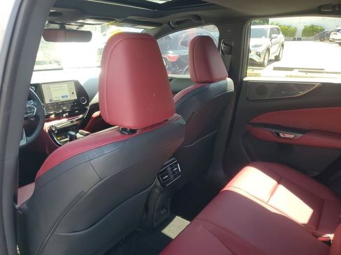 Used 2024 Lexus NX 250 FWD image 12
