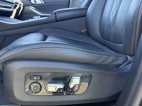Used 2025 BMW X5 xDrive40i w/ Executive Package image 11
