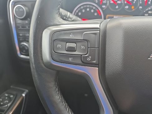 Used 2022 Chevrolet Silverado 1500 LT Trail Boss w/ Bed Protection Package AWD/4WD image 16