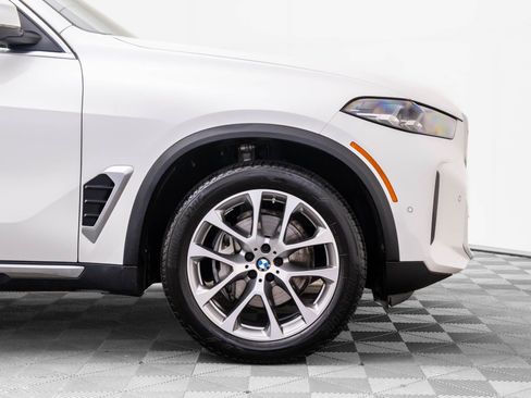 Certified 2024 BMW X5 xDrive40i w/ Parking Assistance Package image 38