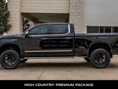 Used 2024 Chevrolet Silverado 1500 High Country w/ High Country Premium Package AWD/4WD image 6