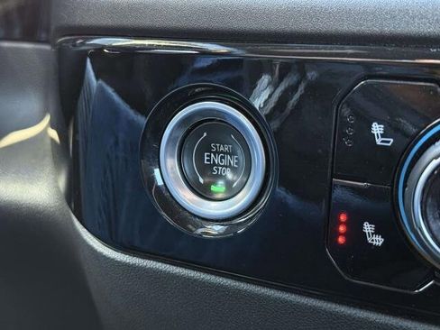 Used 2022 Chevrolet Silverado 1500 LT image 29