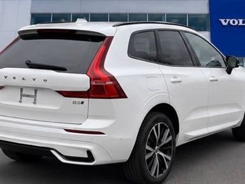Used 2024 Volvo XC60 B5 Plus w/ Protection Package Premier AWD/4WD image 6