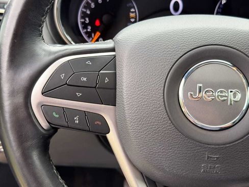 Used 2020 Jeep Grand Cherokee Overland AWD/4WD image 21