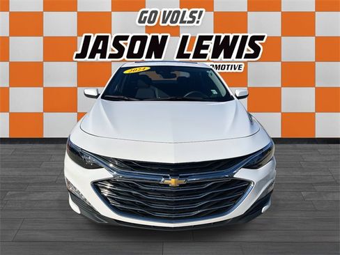 Used 2024 Chevrolet Malibu LT image 9