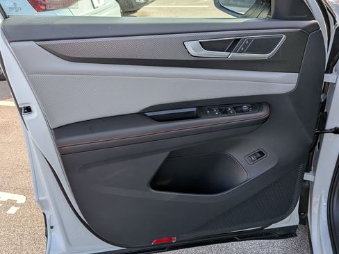 New 2026 Volkswagen Atlas Peak Edition AWD/4WD image 11