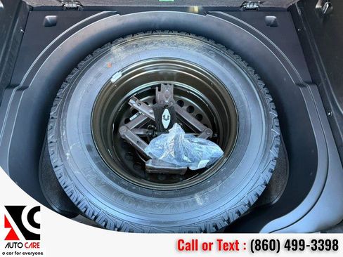 Used 2016 Jeep Cherokee Trailhawk w/ Comfort/Convenience Group image 15