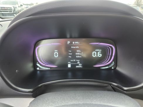 Used 2025 Kia Soul LX w/ LX Technology Package image 25