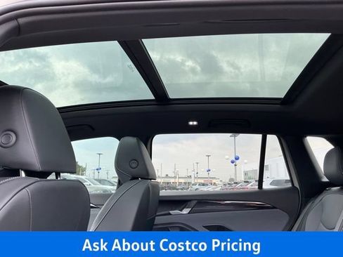New 2026 Volkswagen Tiguan SE R-Line AWD/4WD image 17