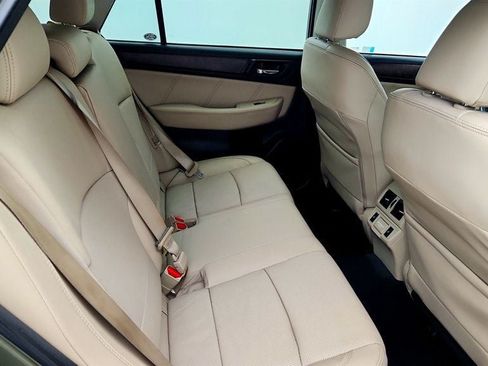 Used 2018 Subaru Outback 2.5i Limited AWD/4WD image 23