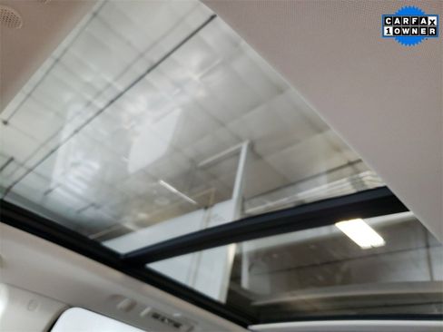 Used 2024 GMC Yukon XL Denali image 35